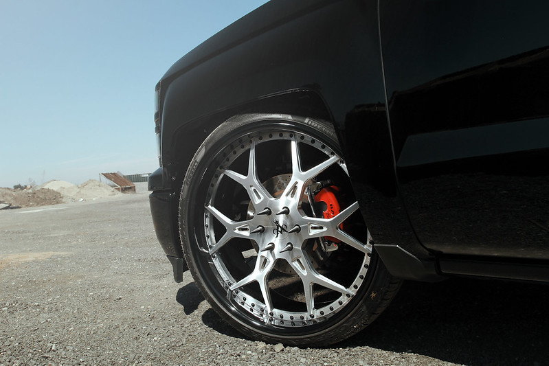 21427604418_9f8aa13abf_c_1