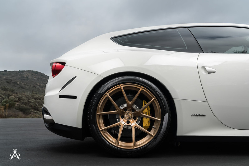 22373995421_66048a27b6_c_1